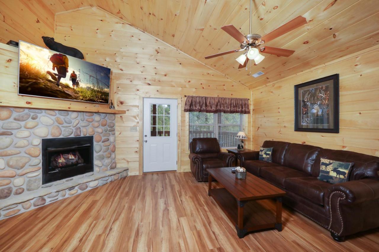 Deer Pass Lodge بيدجن فورج المظهر الخارجي الصورة