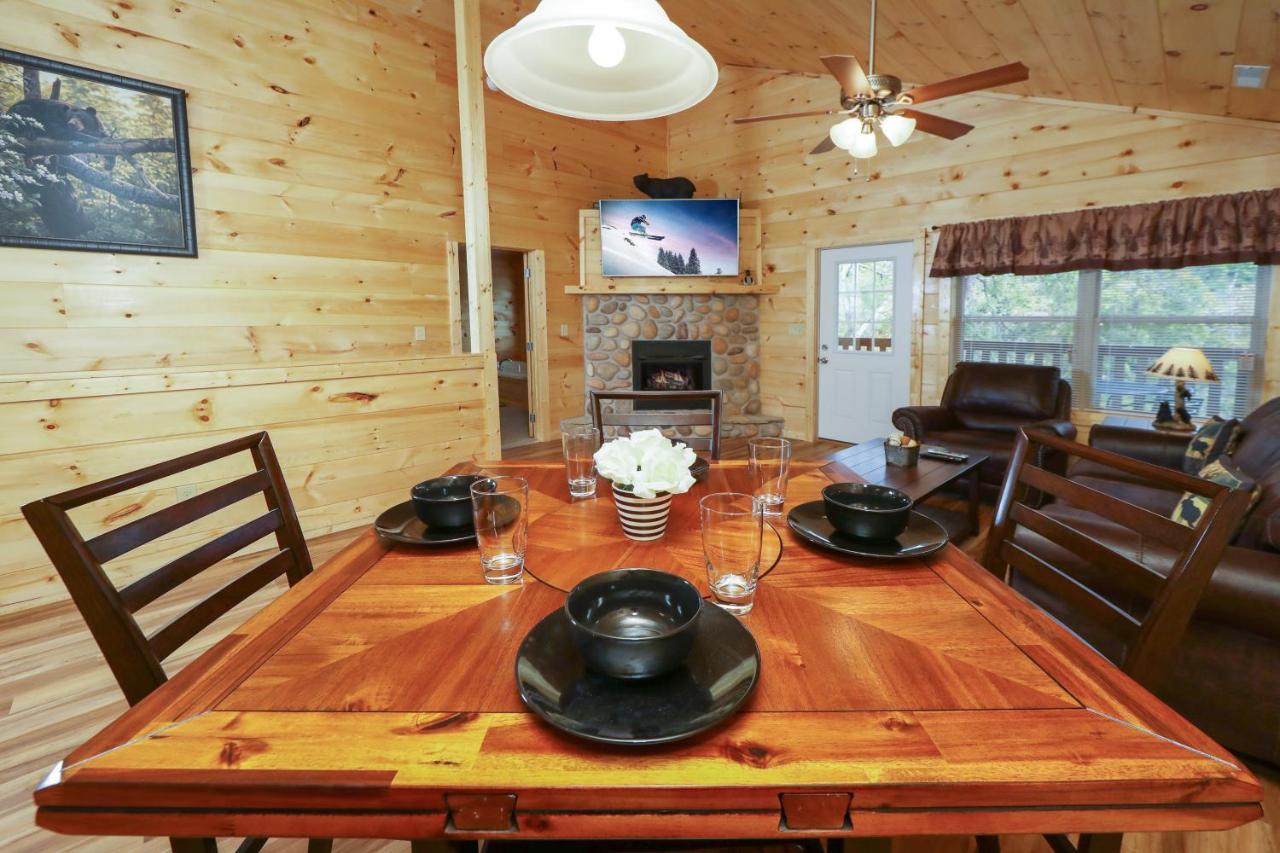 Deer Pass Lodge بيدجن فورج المظهر الخارجي الصورة